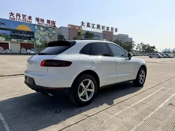 Porsche Macan 2016