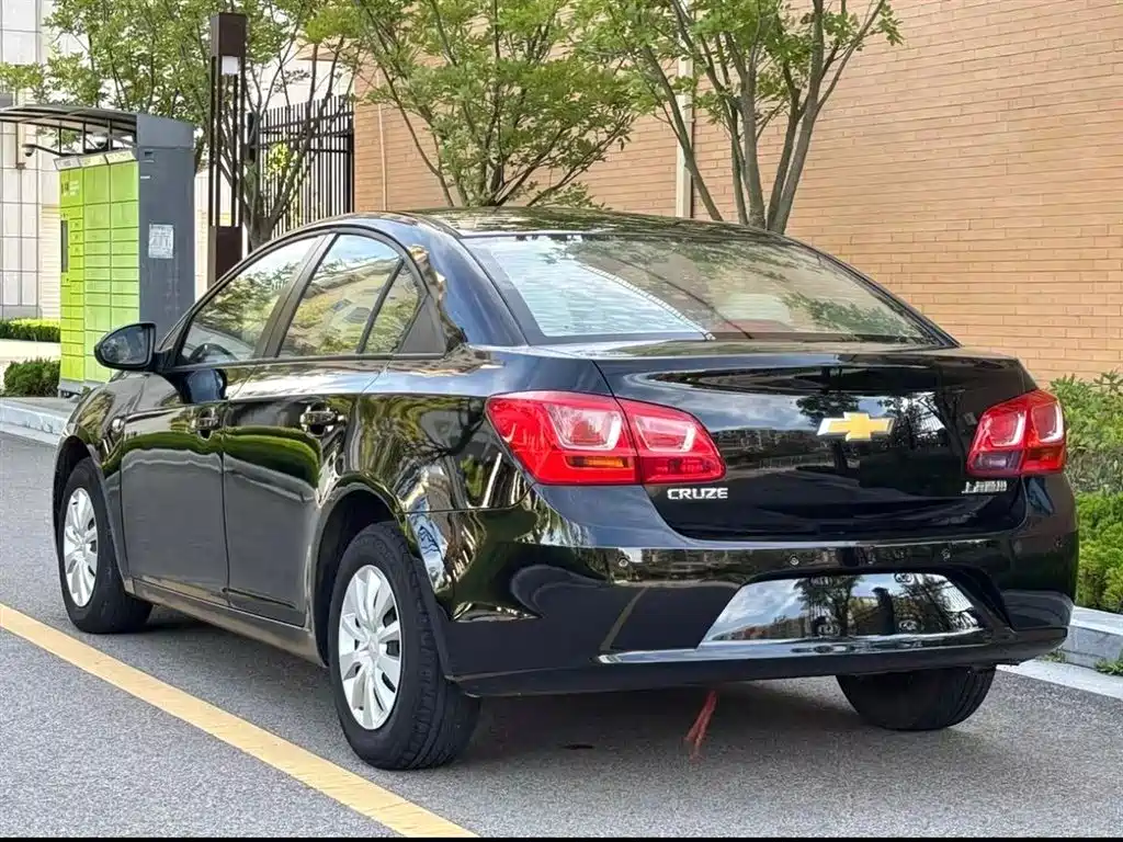 Chevrolet Cruze 2016 — фото 12