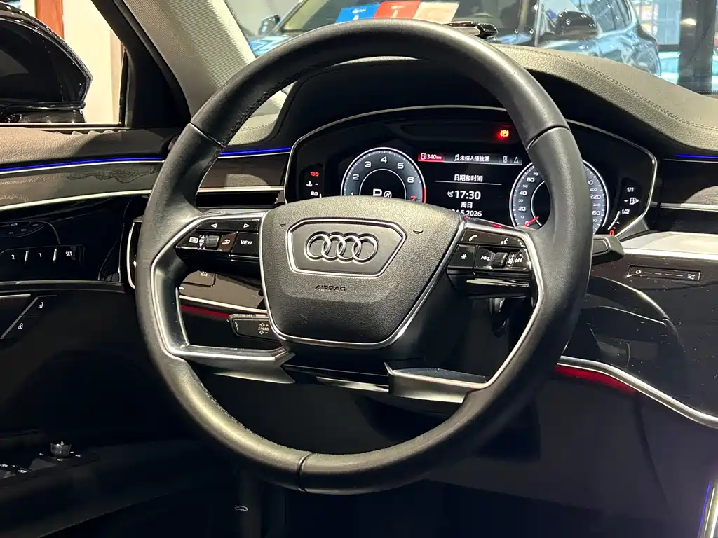 Audi A8 2021 — фото 28