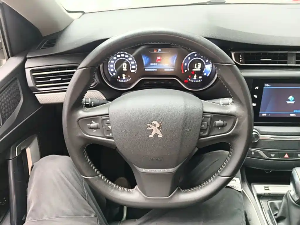 Peugeot 408 2021 — фото 11