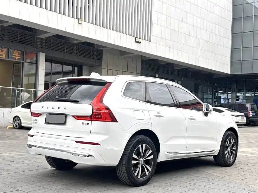Volvo XC60 2024