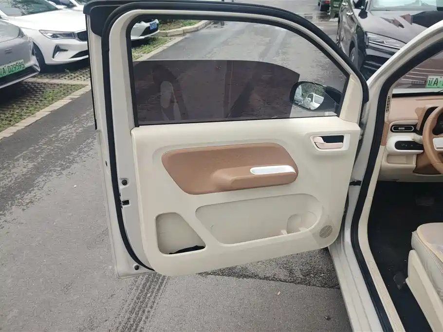 Wuling MINIEV 2024