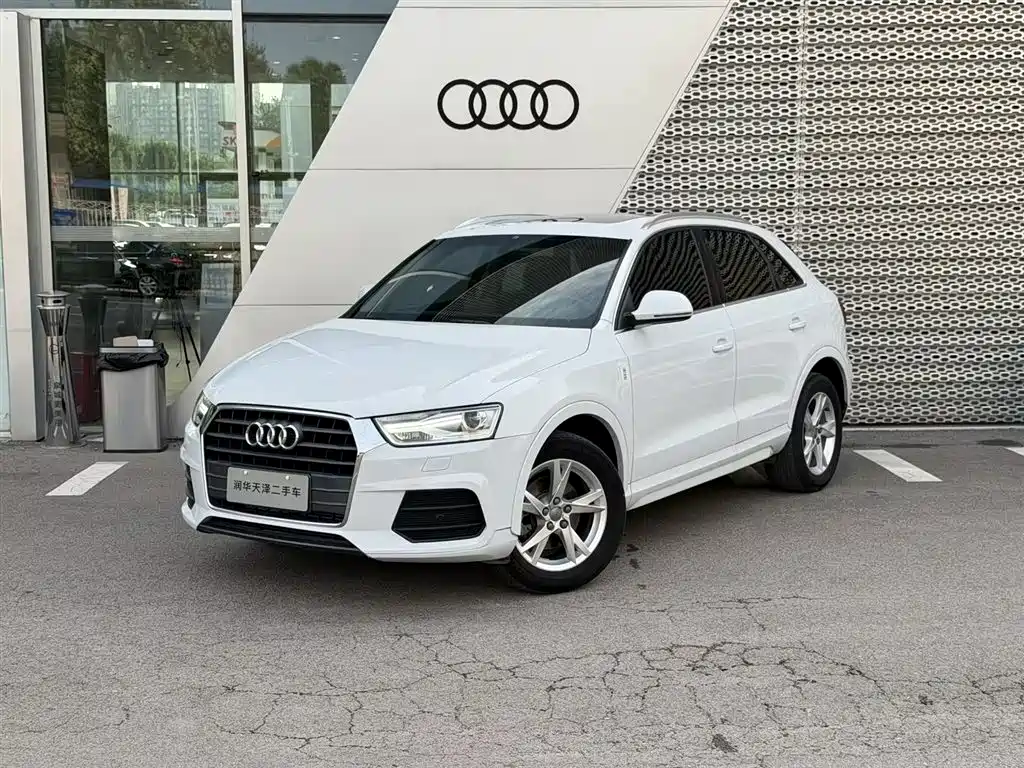 Audi Q3 2017 — фото 1