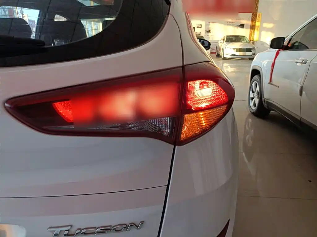 Hyundai Tucson 2018 — фото 8