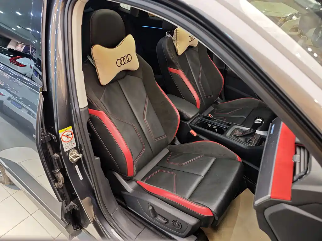 Audi Q3 Sportback 2021 — фото 35