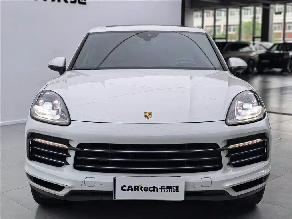 Porsche Cayenne 2022