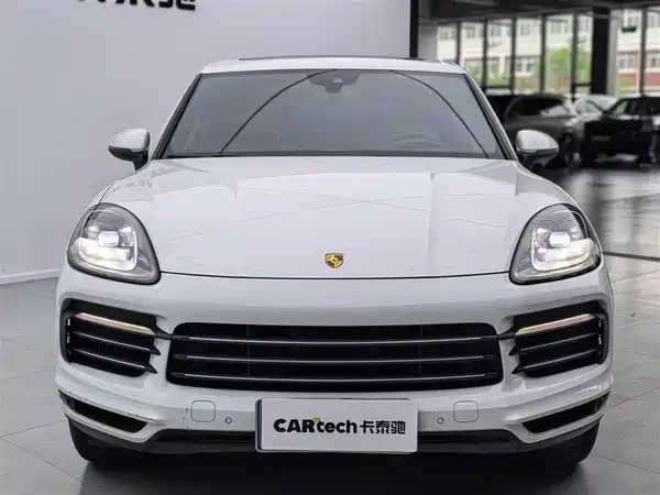 Porsche Cayenne 2022