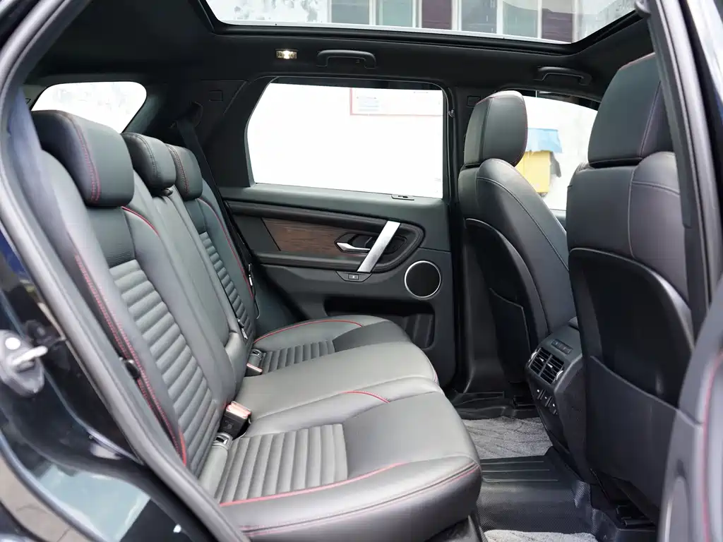 Land Rover Discovery Sport 2023 — фото 6