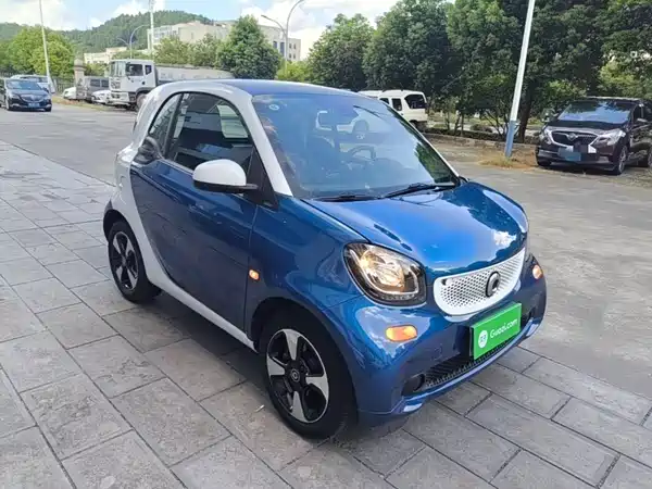 smart fortwo 2019