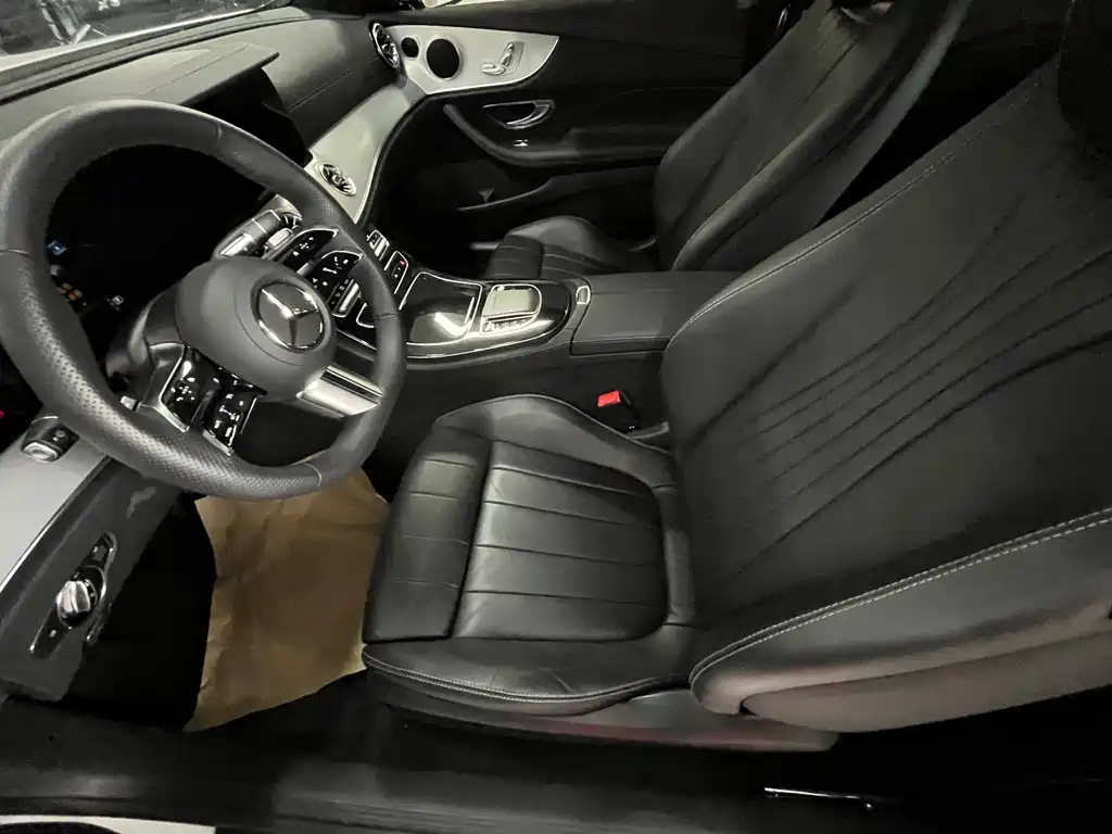 Mercedes-Benz E-Class 2023 — фото 10