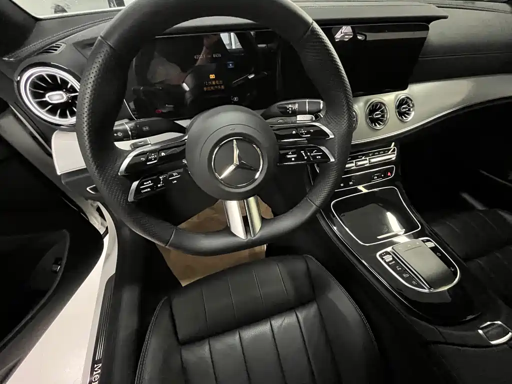 Mercedes-Benz E-Class 2023 — фото 8