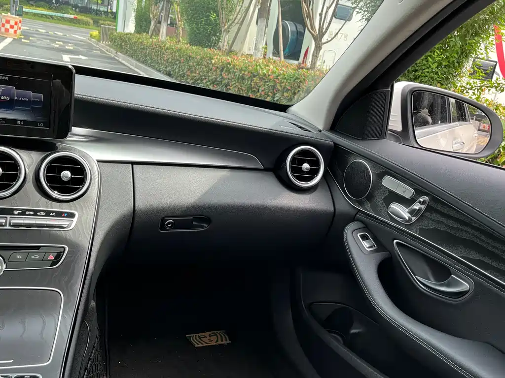 Mercedes-Benz C-Class 2015 — фото 16