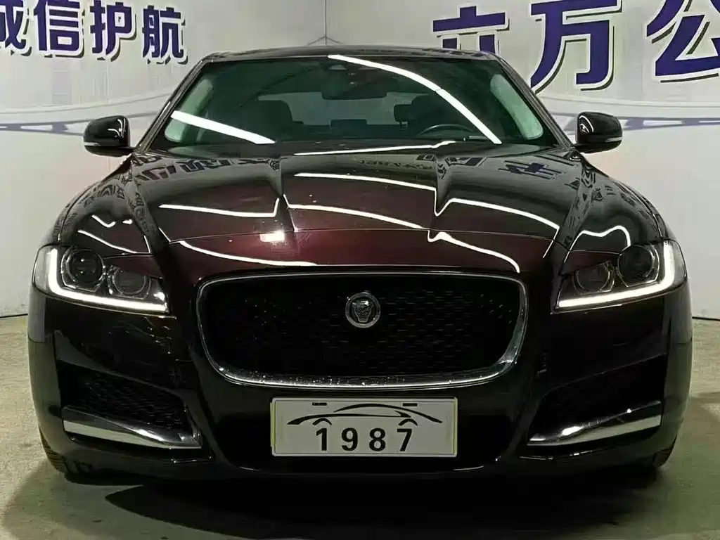Jaguar XFL 2017 — фото 2