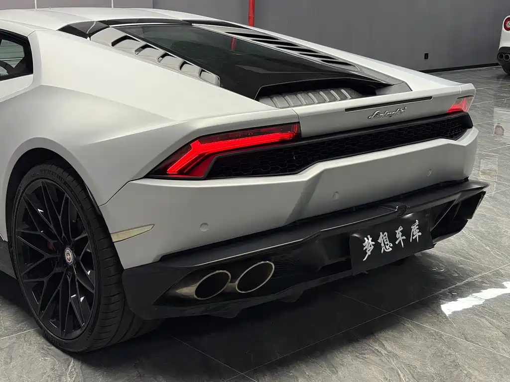 Lamborghini Huracan 2016 — фото 25