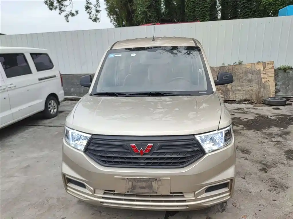 Wuling Hongguang V 2023 — фото 3