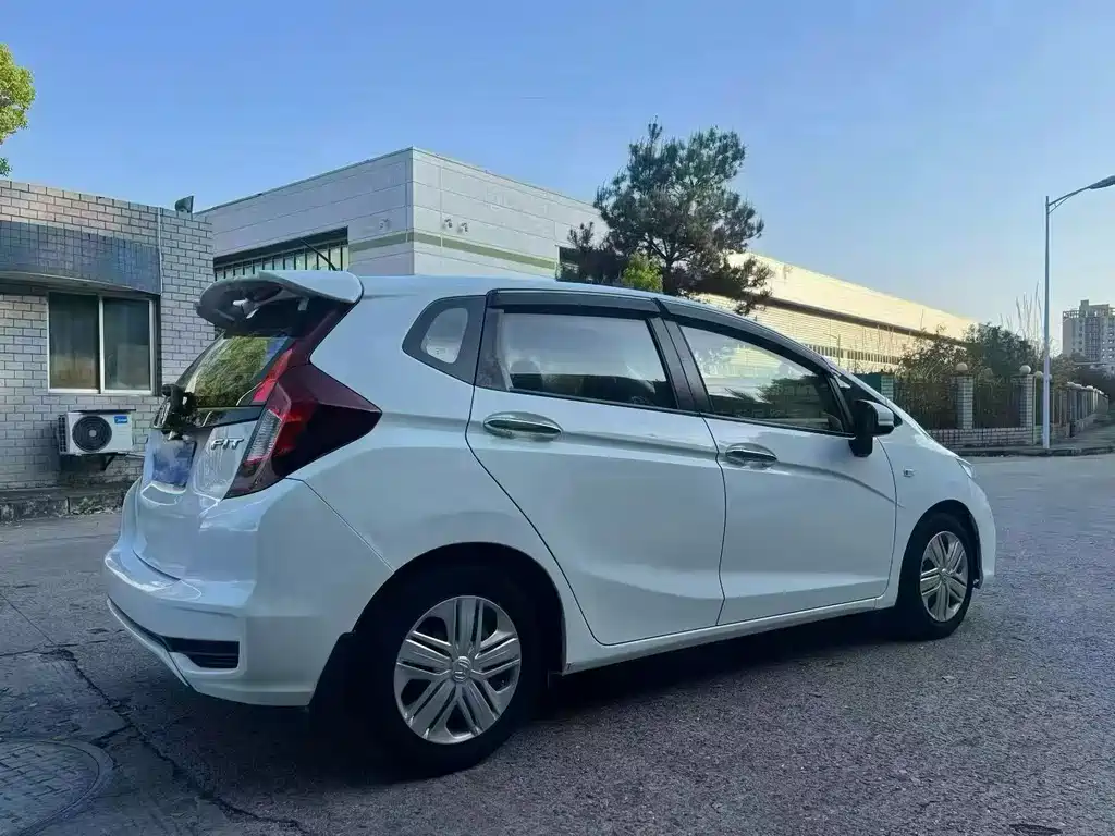 Honda Fit 2019 — фото 3