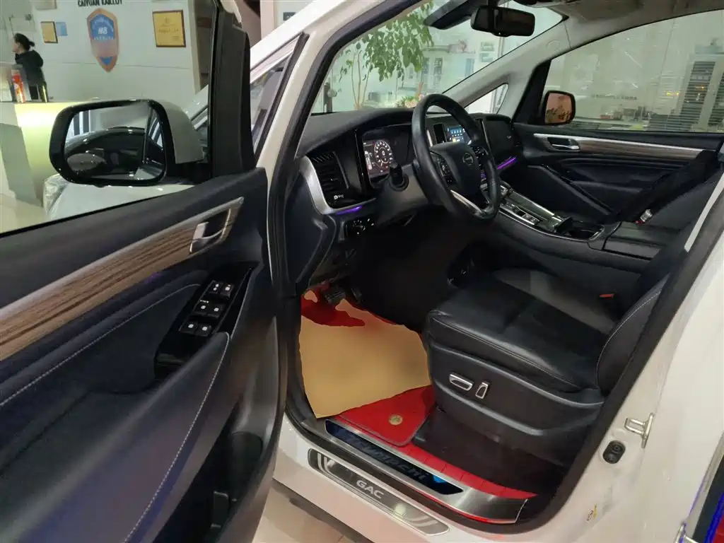 GAC Motor Trumpchi M8 2022 — фото 16
