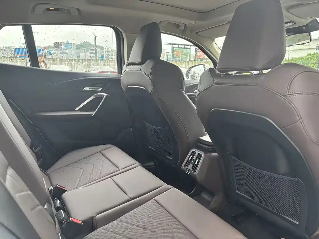BMW X2 2025 — фото 12