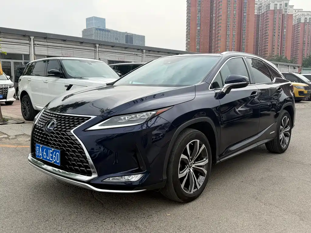 Lexus RX 2020 — фото 1