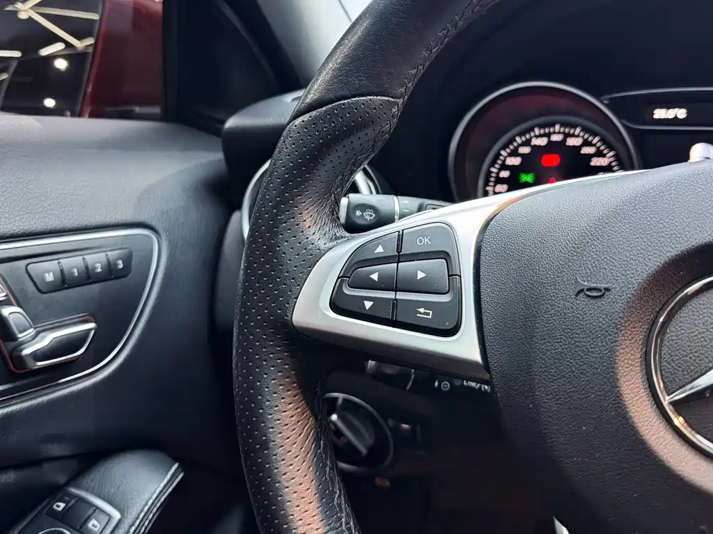 Mercedes-Benz GLA 2019 — фото 20