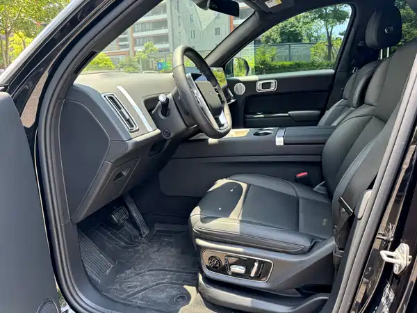 Li Auto L8 2023