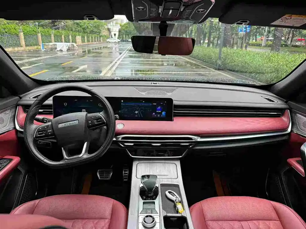 Jetour X70 PLUS 2024