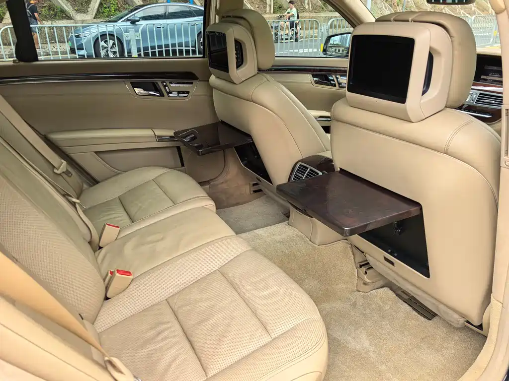 Mercedes-Benz S-Class 2011 — фото 26