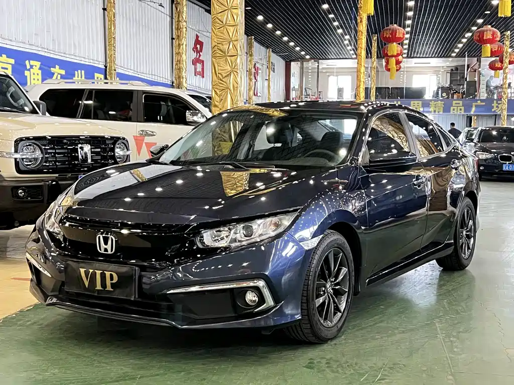 Honda Civic 2019 — фото 1