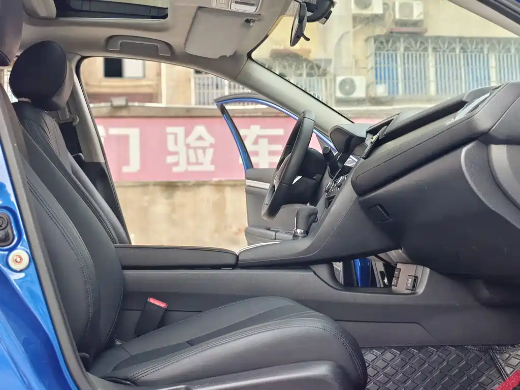 Honda Civic 2019 — фото 13