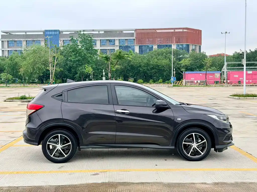 Honda Vezel 2021 — фото 7