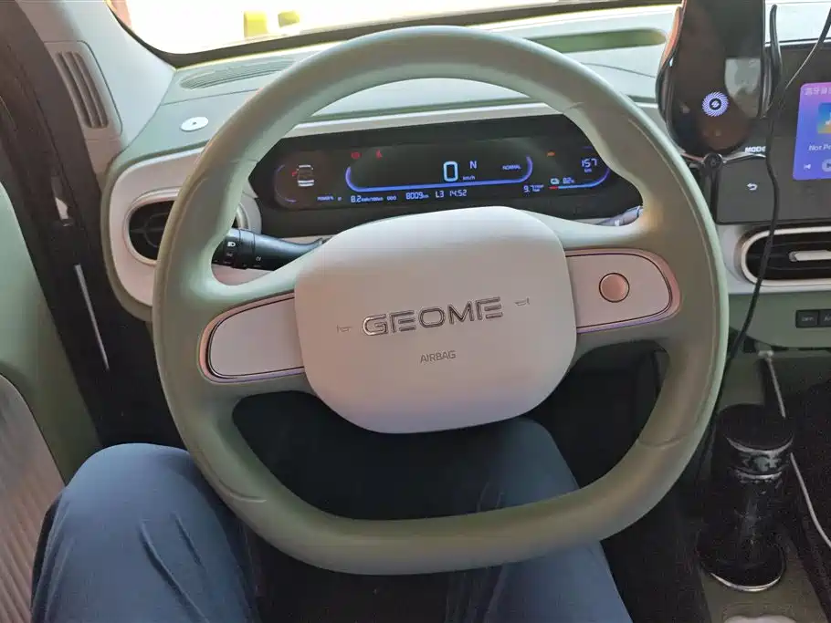 Geely Galaxy Panda 2025 — фото 15