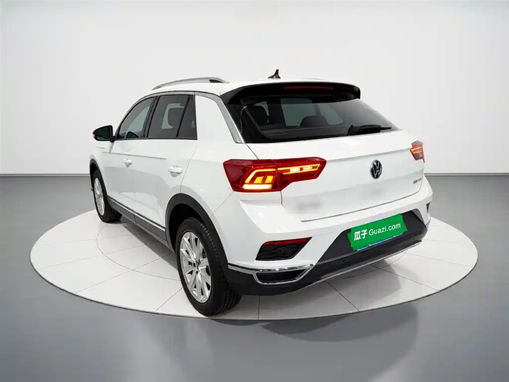 Volkswagen T-Roc 2023 — фото 23