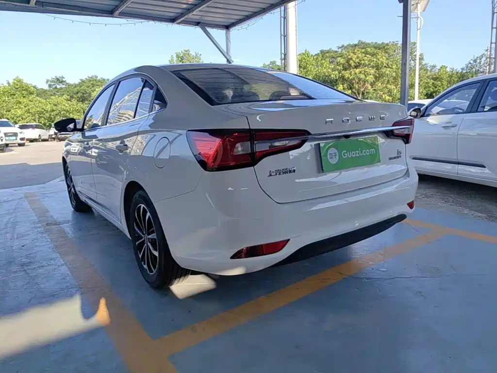 Roewe i5 2020