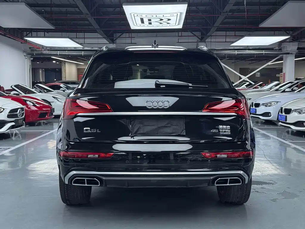 Audi Q5L 2022 — фото 20
