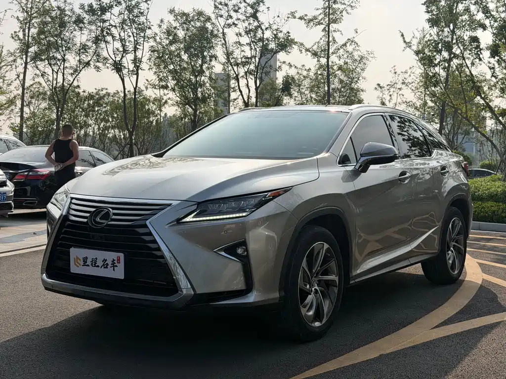 Lexus RX 2019 — фото 1
