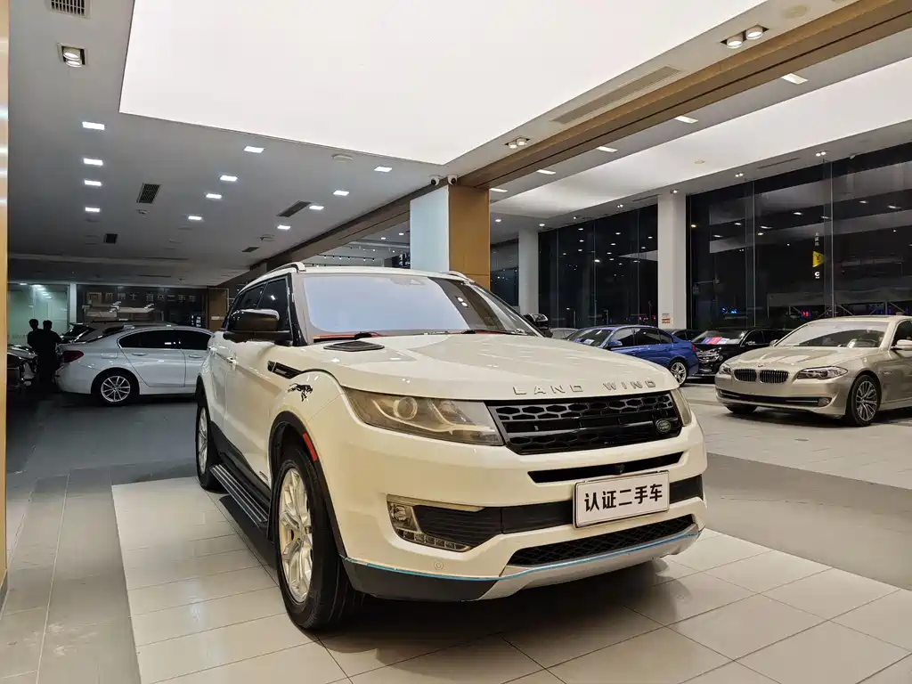 Landwind X7 2015 — фото 4