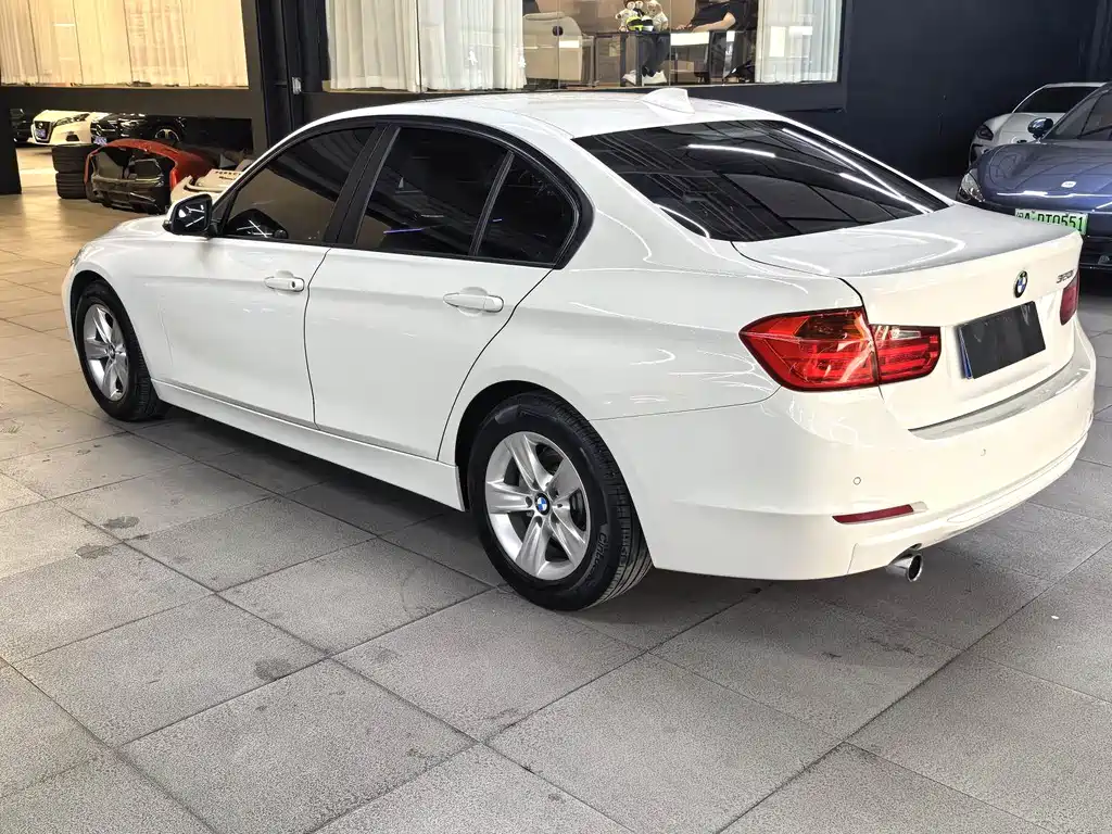 BMW 3 Series 2014 — фото 10