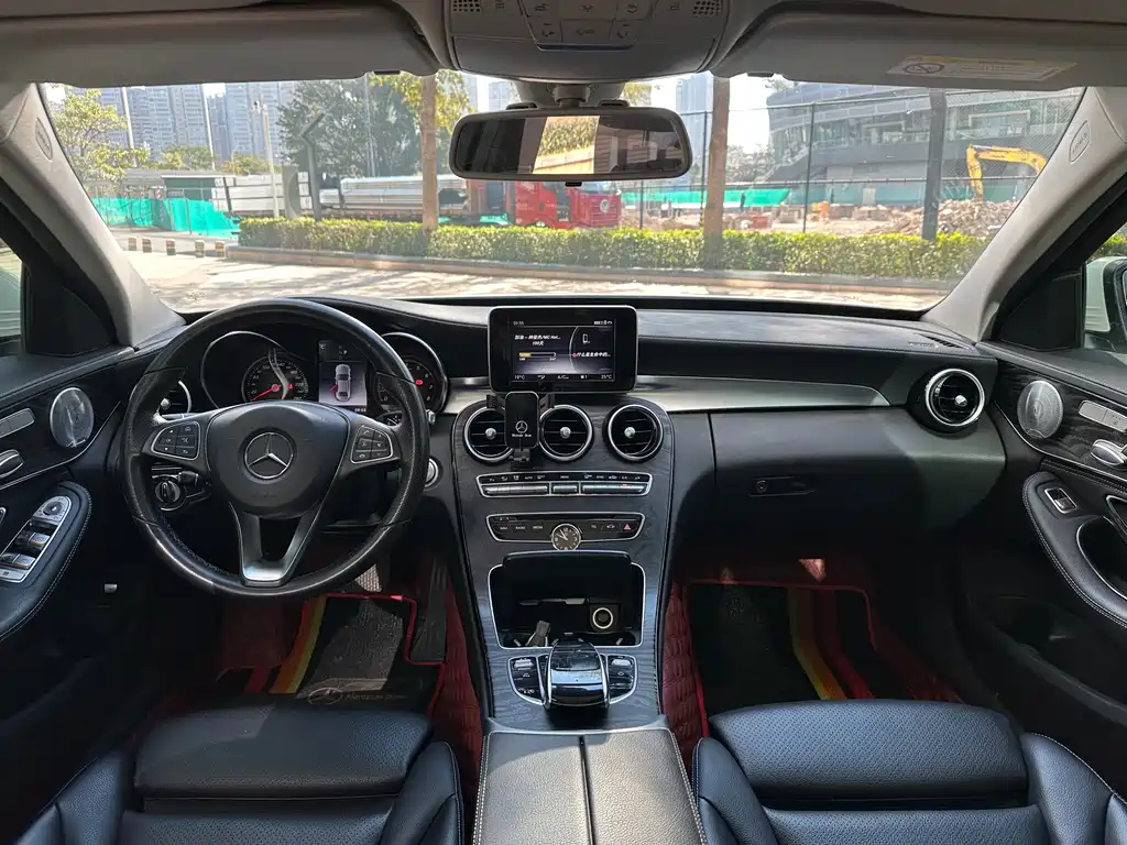Mercedes-Benz C-Class 2018 — фото 9