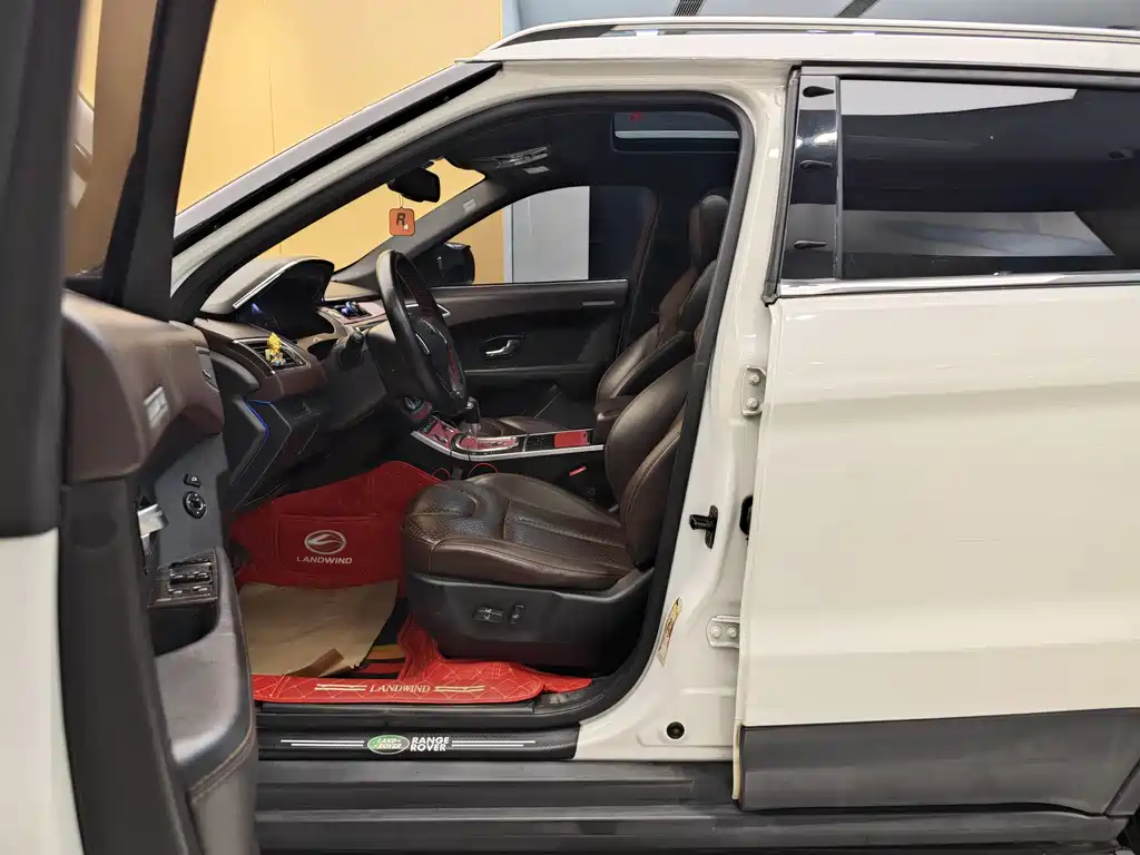 Landwind X7 2015 — фото 13