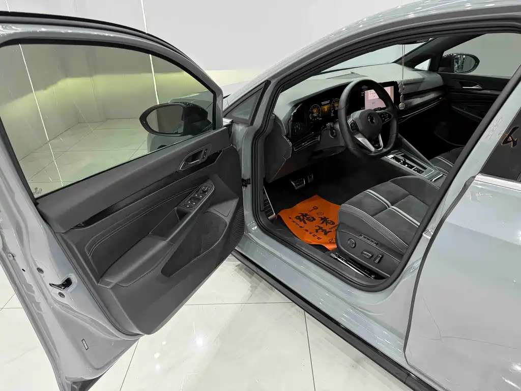 Volkswagen Golf 2022