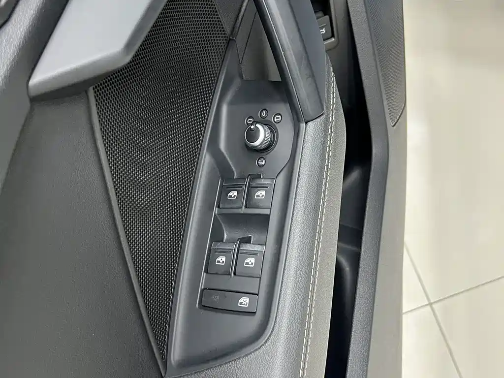 Audi A3 2022 — фото 17
