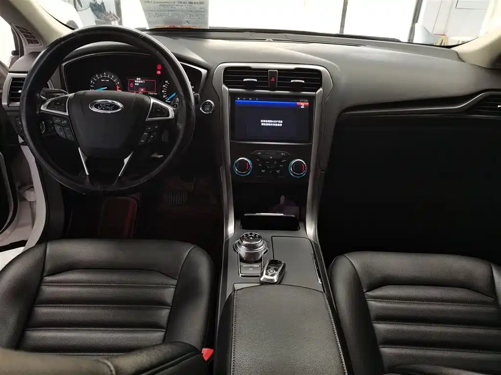 Ford Mondeo 2019 — фото 10