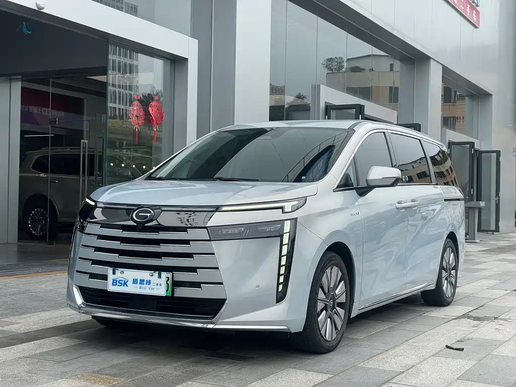 GAC Trumpchi E8 PHEV 2024 — фото 1