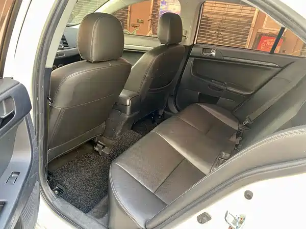 Mitsubishi Lancer EX 2014