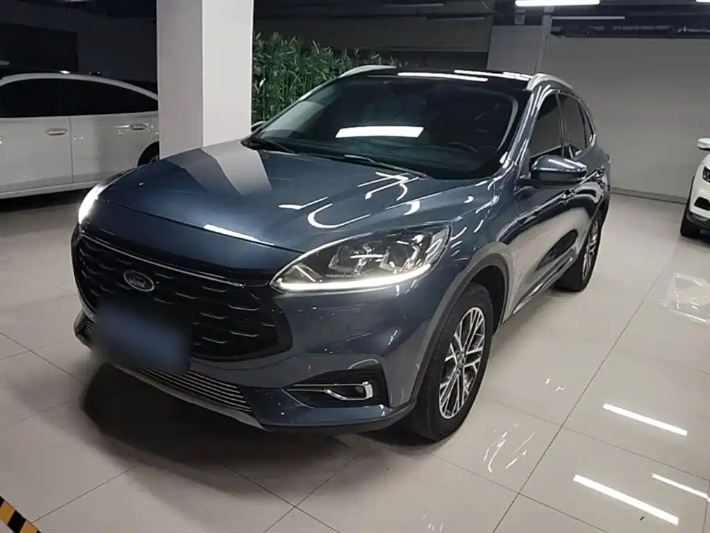 Ford Escape 2020 — фото 1