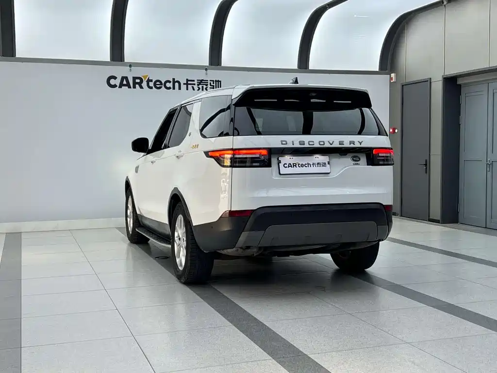 Land Rover Discovery 2019 — фото 9