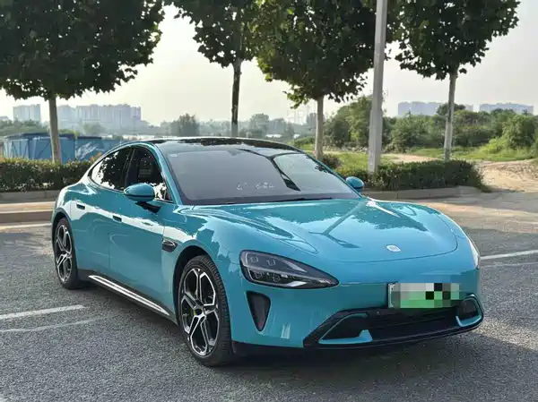 Xiaomi SU7 2025