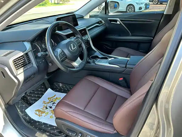 Lexus RX 2022