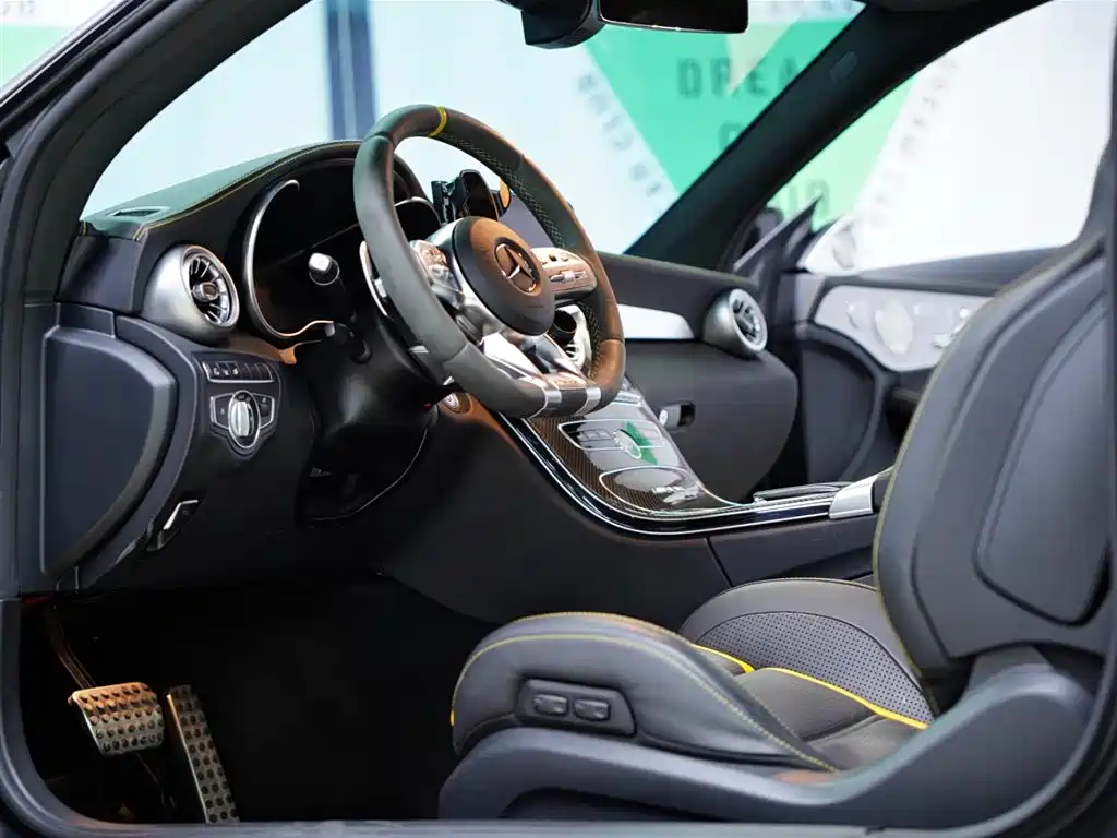Mercedes-Benz C-Class AMG 2021 — фото 31