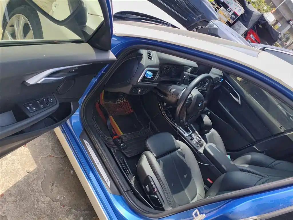 BMW 1 Series 2017 — фото 16